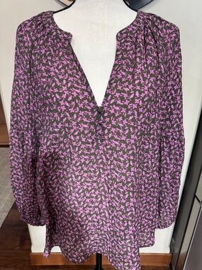 LOFT Pink and Kahki long sleeve blouse with v neck. Size L. New. Never worn